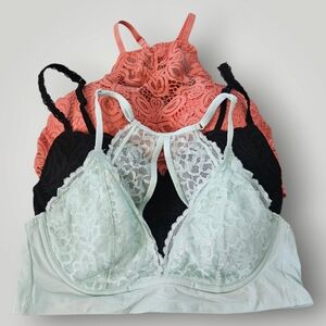 Victoria’s Secret Lace Bralette Lot (3)‎ Halter & Racerback Peach Black Mint  S